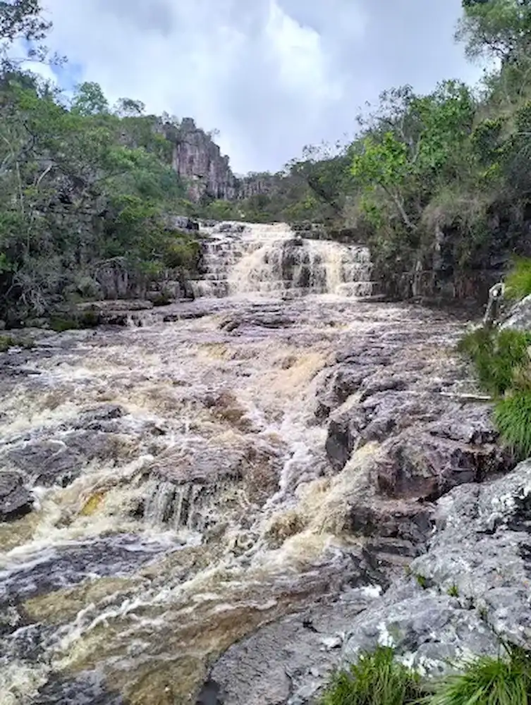 Cachoeira Coca-Cola em São João d'Aliança, divisa com Alto Paraíso