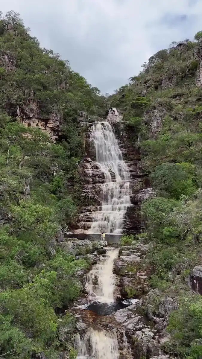 Cachoeira Coca-Cola em São João d'Aliança, divisa com Alto Paraíso