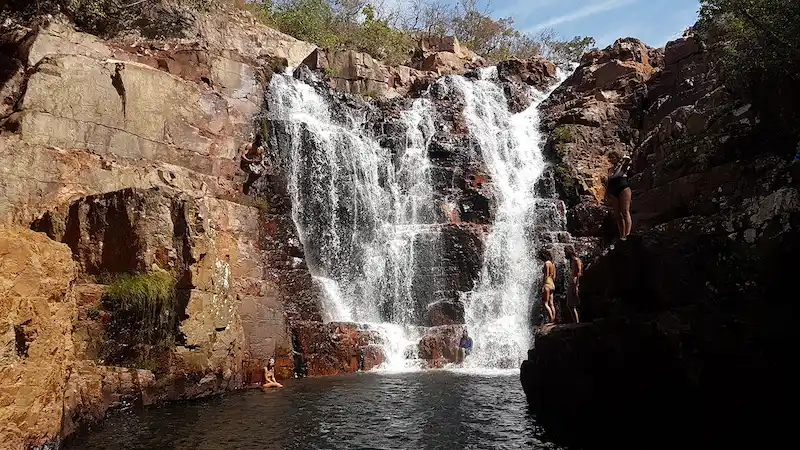 cachoeira da escadaria no complexo macacão