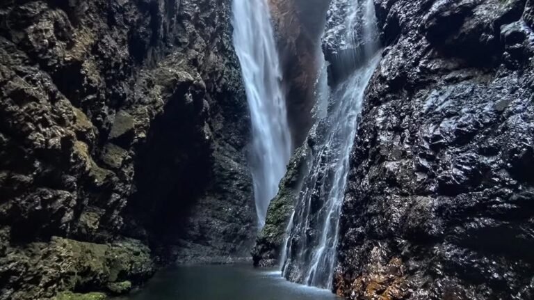 cachoeira do dragão interior