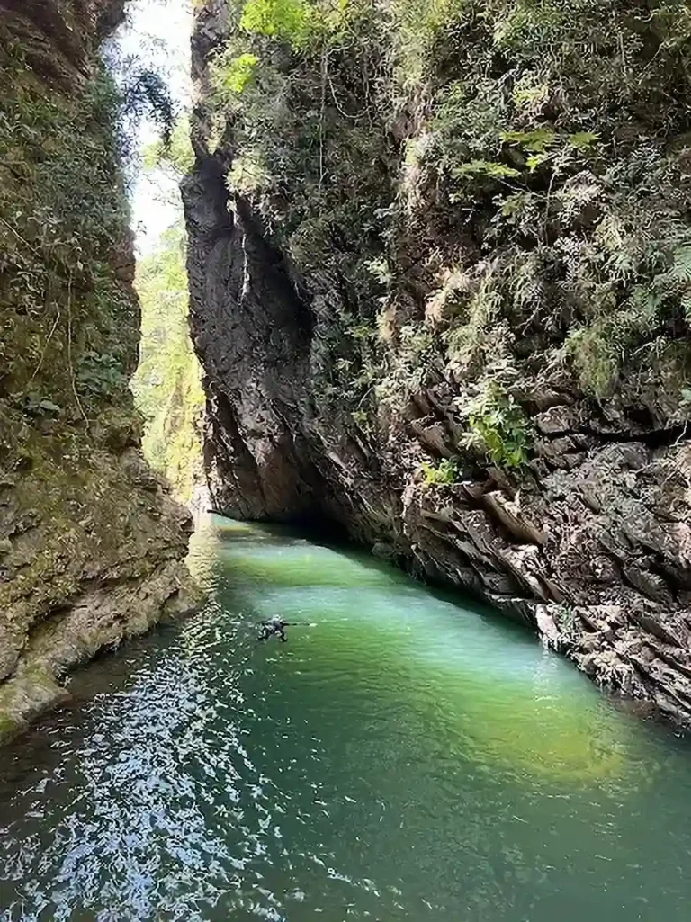 cachoeira do dragão, entrada do cânion