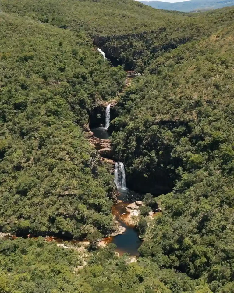 vista aérea das três grandes quedas