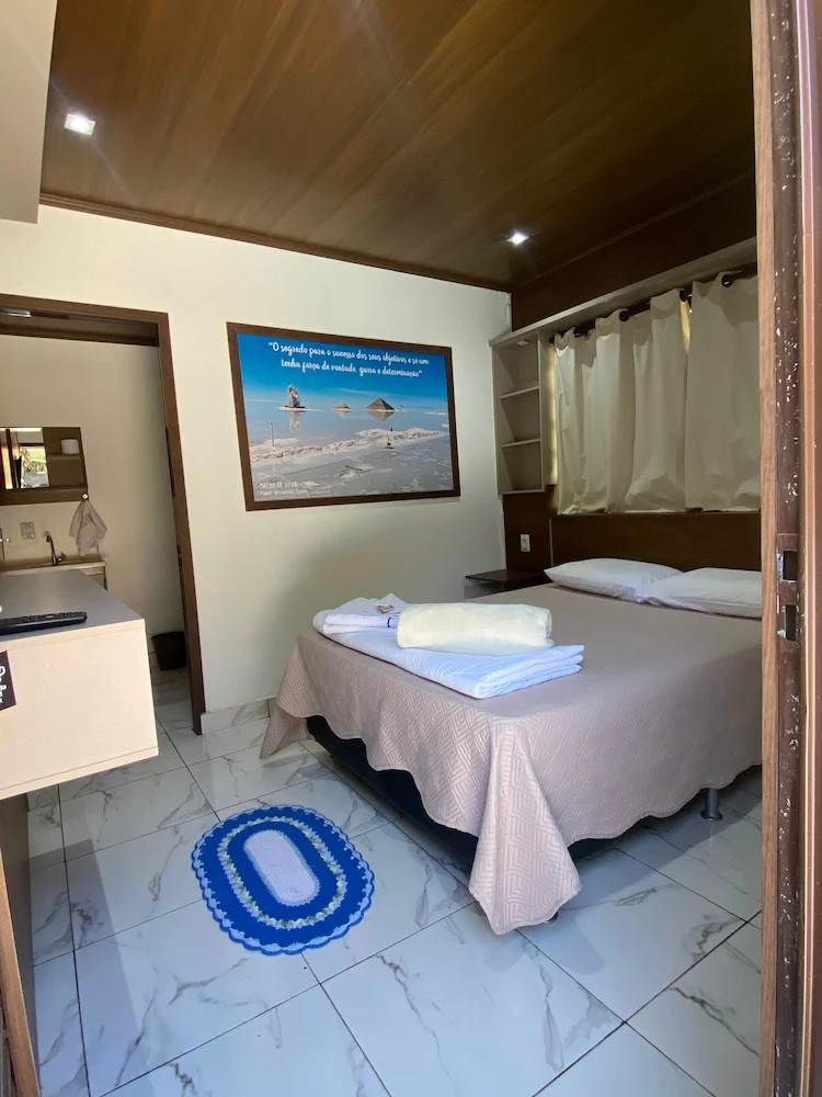 quarto do chalé da pousada rural chik