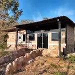 airbnb sítio amarelo